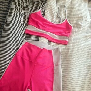 Beach riot hot pink set size medium